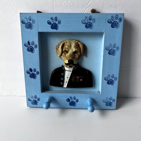 Crafty Golden Retriever Wall Hanging with Hooks Blue PawPrints Resin 3D Dog - Picture 10 of 10